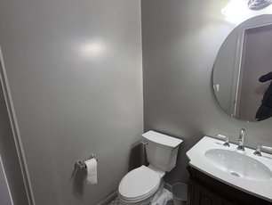 Freshly painted bathroom by MAXXPRO
